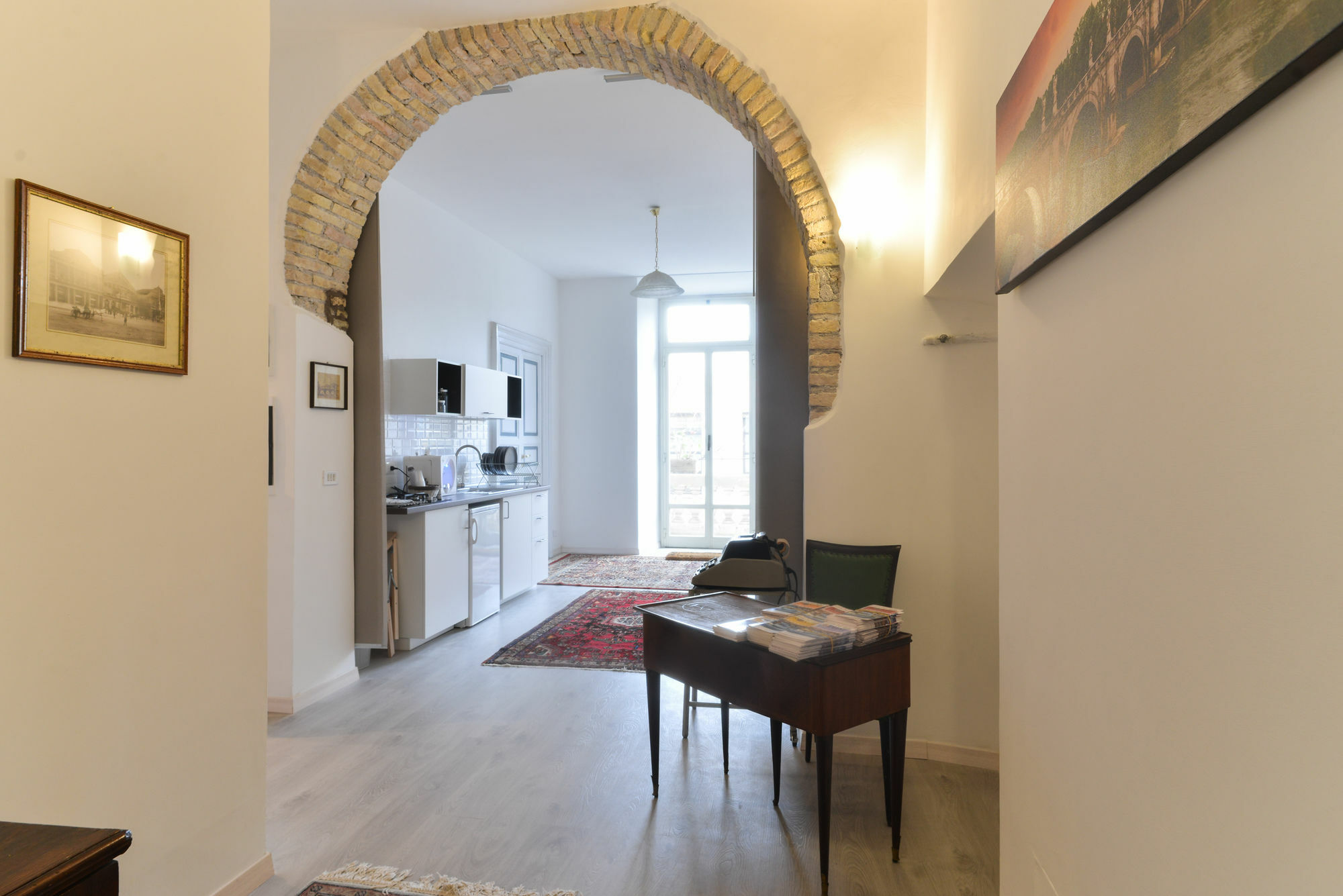Roman Holidays Guest house